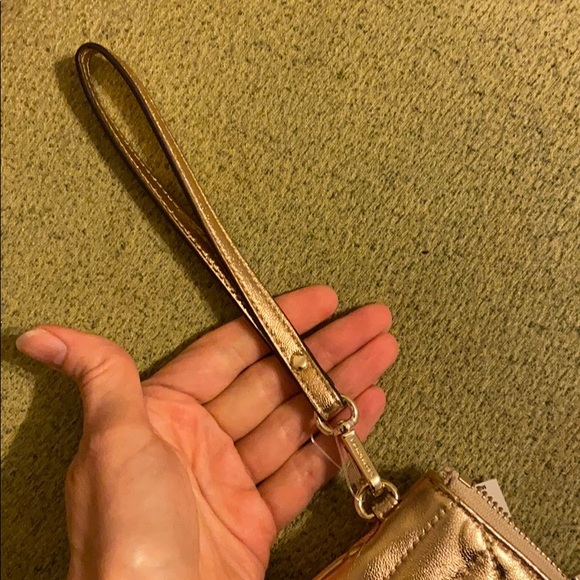 Gold Michael Kors purse NWT - Picture 6 of 7
